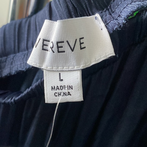 Evereve Hadley Maxi Dress One-Shoulder Tie, Navy Blue size Large ( A-5 ) - Picture 5 of 9